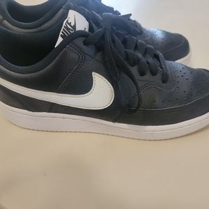 Nike Women Court Vision low